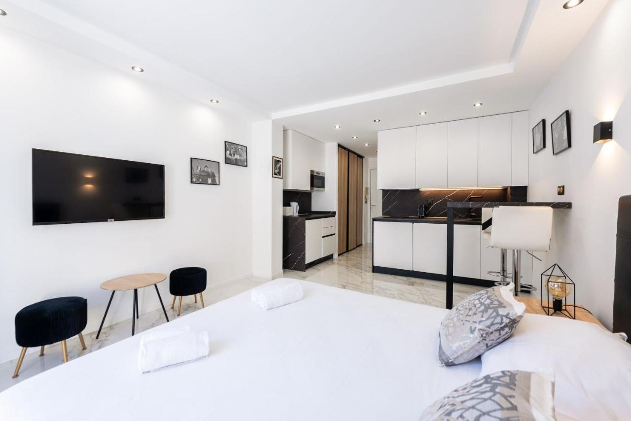 Large Studio - 50M Cannes Beach - Terrace Sea View Luaran gambar
