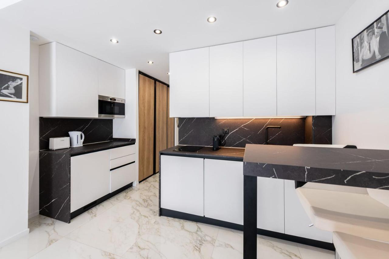Large Studio - 50M Cannes Beach - Terrace Sea View Luaran gambar